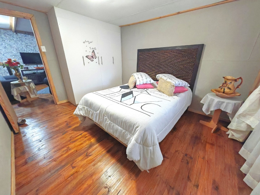 7 Bedroom Property for Sale in Bayswater Free State